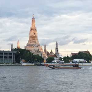 Chao Phraya river picture