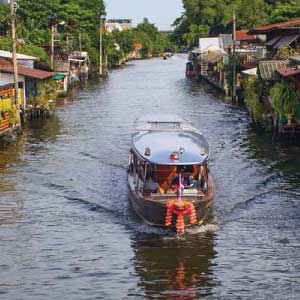 Rocket boat excursion through Bangkok Picture